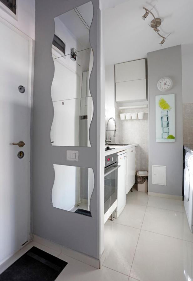 Gorgeous 2 Bedroom Duplex In City Center Boekarest Buitenkant foto